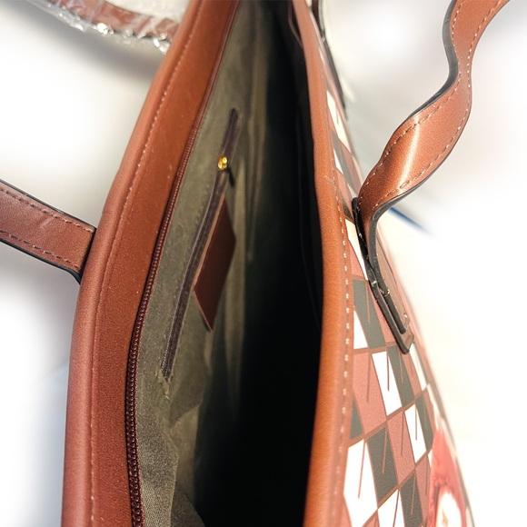 Labubu Monsters Character Tote Bag with Strap - Faux Leather - Picture 4 of 9